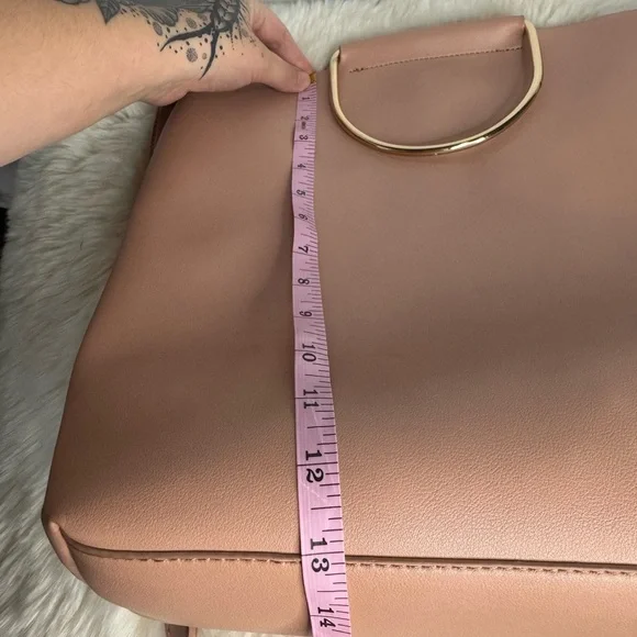 Pink and Gold Tote Bag Minimalist Design and Crossbody Strap - Like new! - Picture 8 of 9